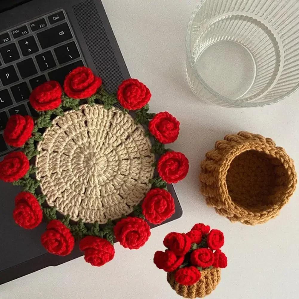 Ensemble de sous-verres Fleur Rose au Crochet à la Main Résistant à la Chaleur Décor de Table Cadeau pour la Maison Décor de Table à Manger Fourniture Tapis Réutilisable