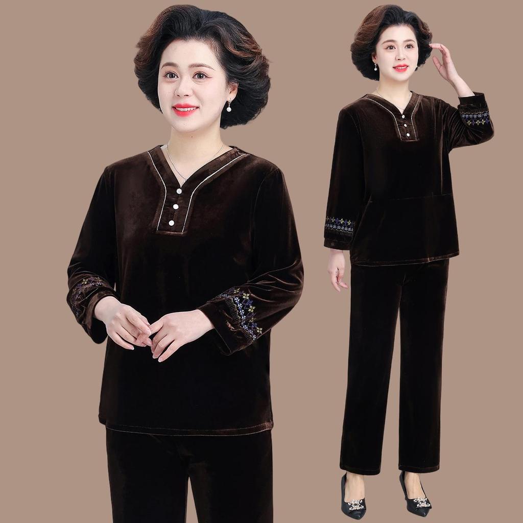 Mom's Autumn 2026 Velvet Hoodie: Stylish Spring & Fall Top for Middle-Aged Women