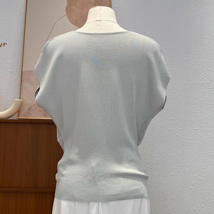 Short-sleeved Knitted Sweater, A New Summer T-shirt for Women, Versatile, Cinched Waist and Slimming, One-shoulder Top