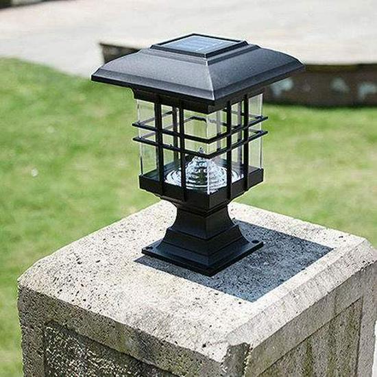 European Style Solar Post Light: Waterproof Outdoor Courtyard and Wall Light for Homes and Villas