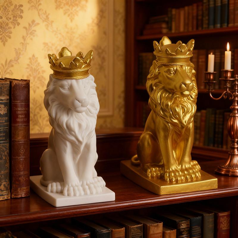 Nordische Glückslöwenfigur mit goldener Krone für Heimdekoration und Geschenke