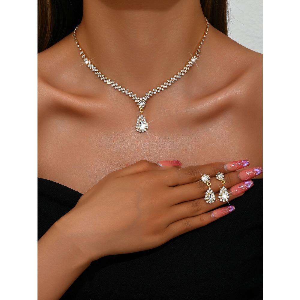 Metal Diamond Necklace Earrings Two-piece Wedding Jewelry Set Combination