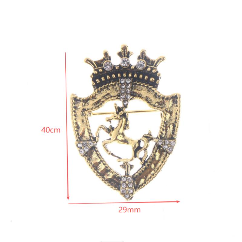 Vintage Small Crown Brooch For Men'S Suit Corsage Horse Lapel Pin Badge Clothing Decor