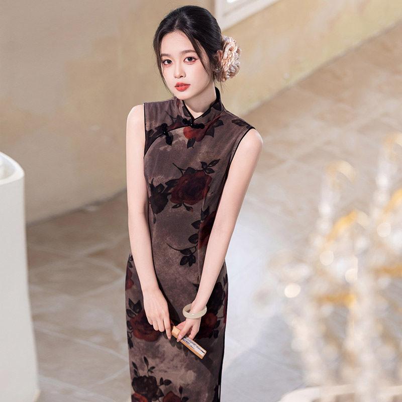Sleeveless national style, new Chinese Suzhou long cheongsam, improved young 1011 new women's high-end sense, daily wear
