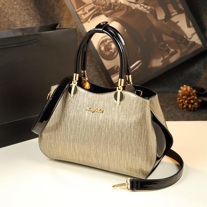 2024 Genuine Leather Stylish Handbags for Middle-Aged Women: Large Shoulder and Messenger Bags