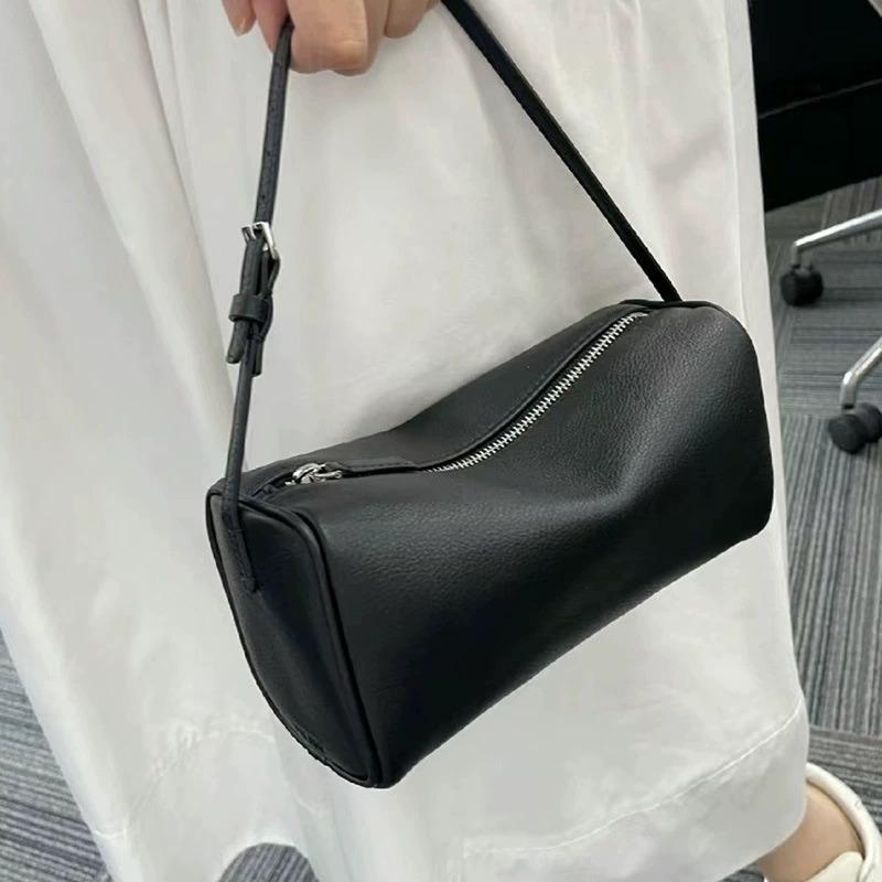 Small Pencil Bags Fashi Designer Women's Handbag Cylindrical Bag Luxury Minimalist Ladies Bag Retro European Style Zipper