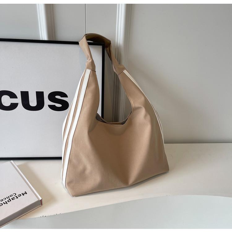 Large Capacity Urban Chic Canvas Tote Bag For Spring/summer 2024 Commuting Korean Style Black