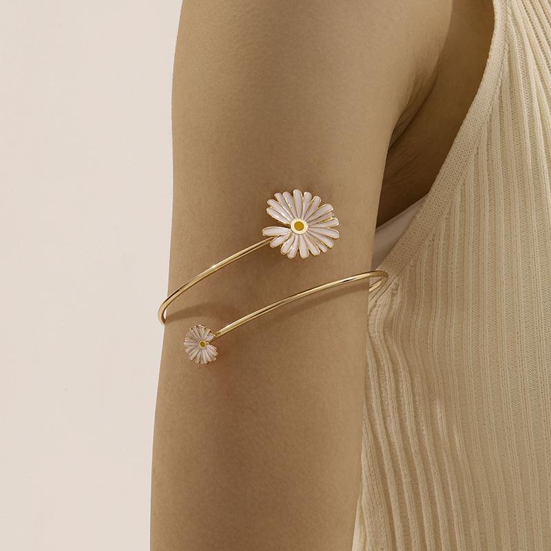 Open Arm Ring Fashion Niche Design Sense Bracelet Creative Asymmetrical Adjustable Alloy Bracelet Women