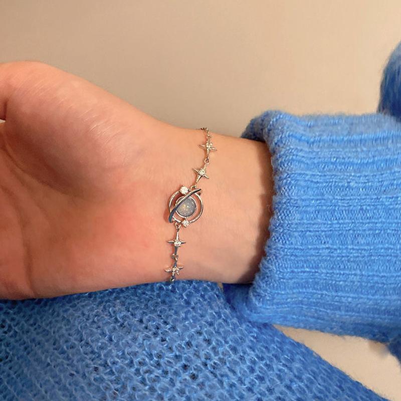 Sweet Fashion Planet Bracelet For Women Charm Light Luxury Blue Moonstone Crystal Stars Bracelet Girls Exquisite Jewelry Gift