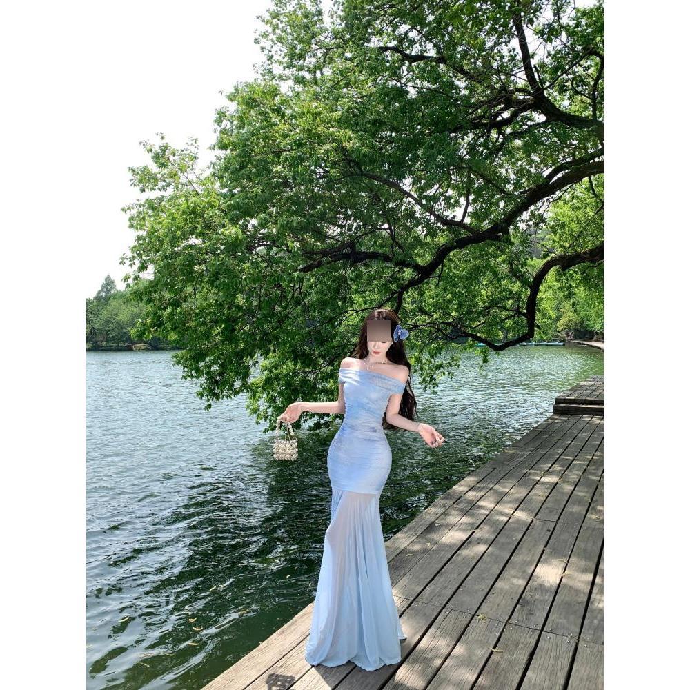 This year's popular beautiful mesh yarn one-word shoulder smudge dress, waist and thin temperament vacation super fairy fishtail skirt