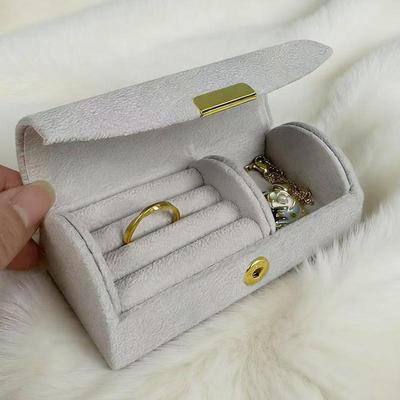 Elegant Compact Jewelry Box: Portable Storage for Rings, Necklaces, and Earrings