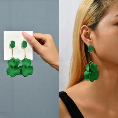 Romantic and Sweet Acrylic Petals Long Pendant Earrings with Feminine Elegance and Pendant Jewelry Accessories