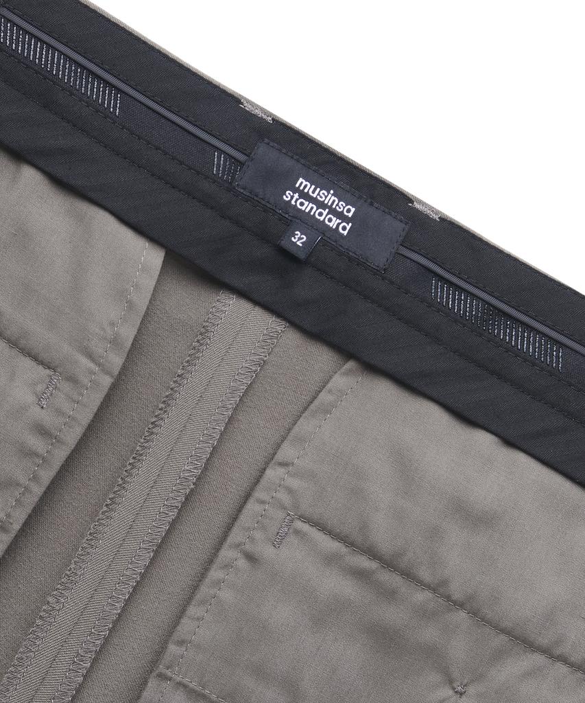 Musinsa Standard Carrot Hidden Banding Crop Slacks [Dusty Beige]