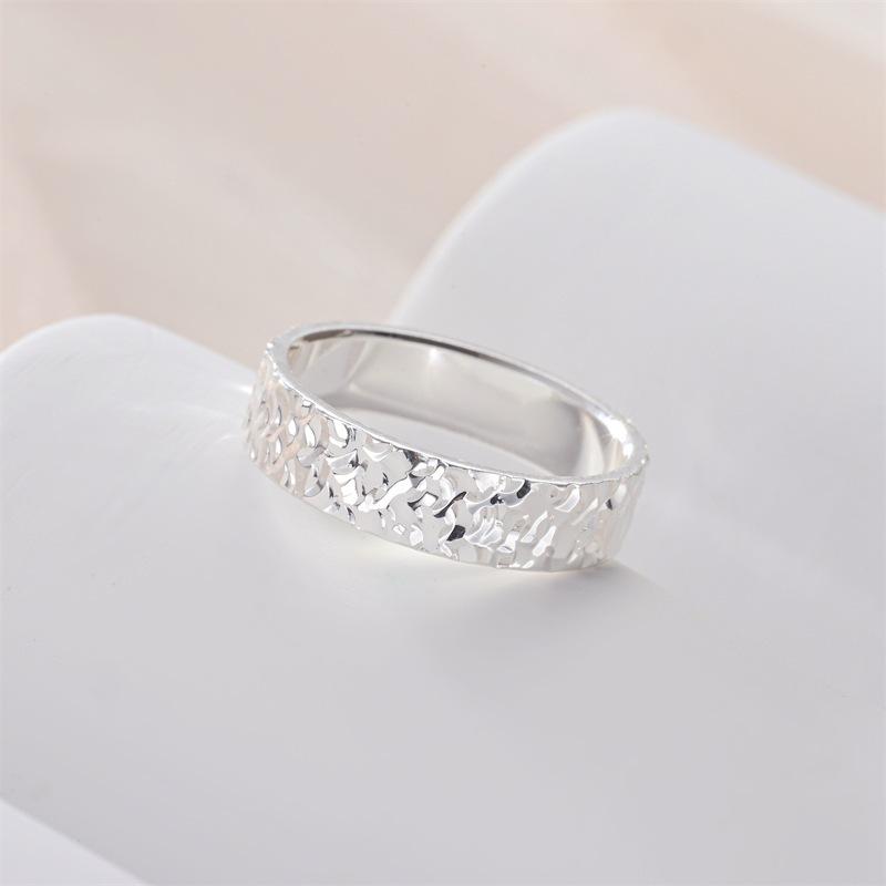 High-end Fashion Crushed Ice Ice Ring Ing Style Niche Joint Ring Temperament Versatile Couple 18K Gold Ring Jewelry