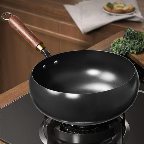 Traditional Wok Hammered Iron Pan with Non-Stick Coating Wooden Handle Frying Pan