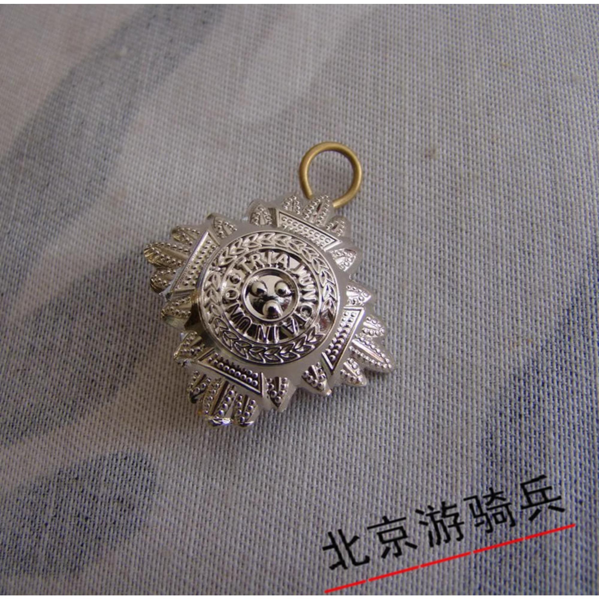 

Металлический значок, значок на фуражку, значок на воротник, значок на плечо