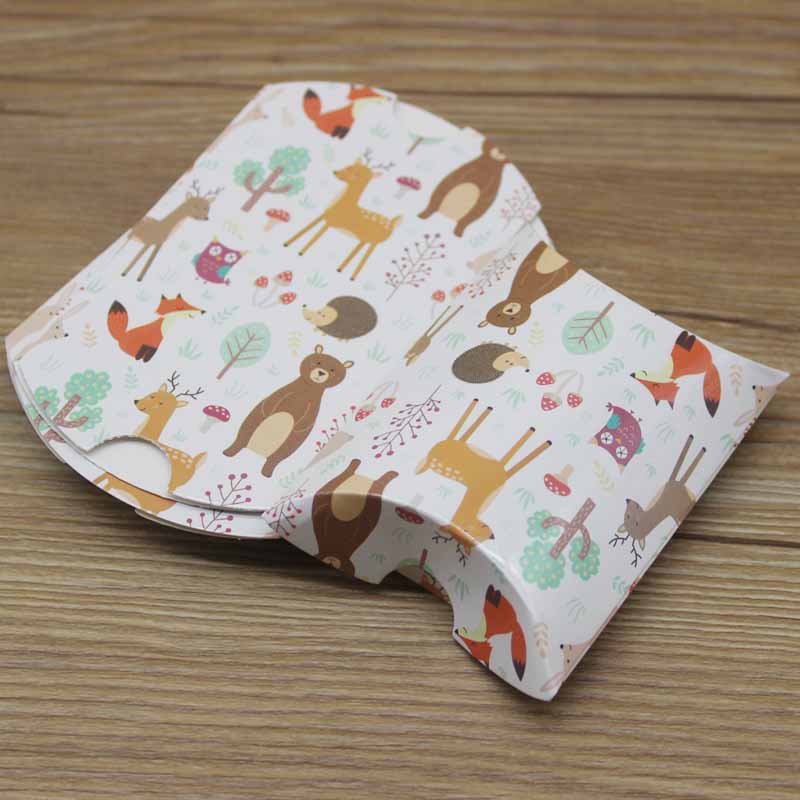 10pc9x7x2.5cm kraft Paper Box Pillow Shape Candy Box Wedding Favor Gift Boxes For Home Baby Shower Kids Birthday Party Supplies