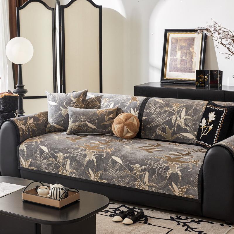 

Retro French sofa cushion light luxury high sense new four-season universal chenille sofa cover cover cloth towel 70*70cm