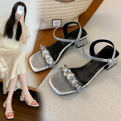 Dámská obuv – Sandály