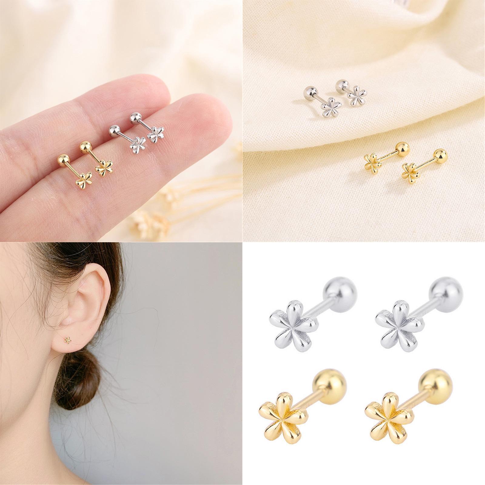 

Delicate Flower Shaped Studs Earrings Craft from Sturdy Alloy Portable for Fashion Enthusiasts Seek Quality Wear золотий
