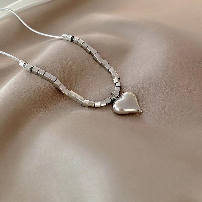 Silver Titanium Steel Love Necklace Women's Ins Tide Niche Design Simple Fashion Collarbone Chain Temperament Versatile Sweater Chain