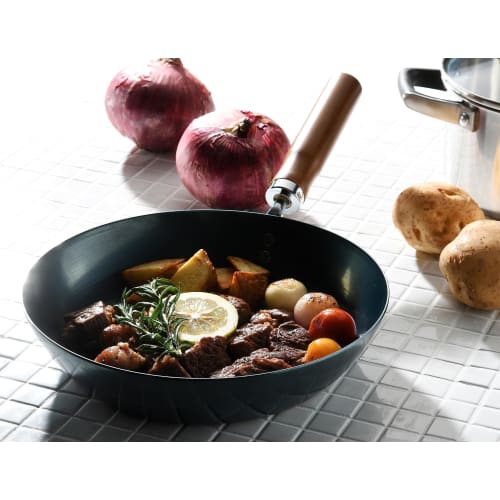 Kawabata Takisaburo Shoten Iron Frying Pan, 26cm, Made In Japan, Induction and Gas Compatible, PFOA-Free, PFOS-Free, No Seasoning Required, Durable, L