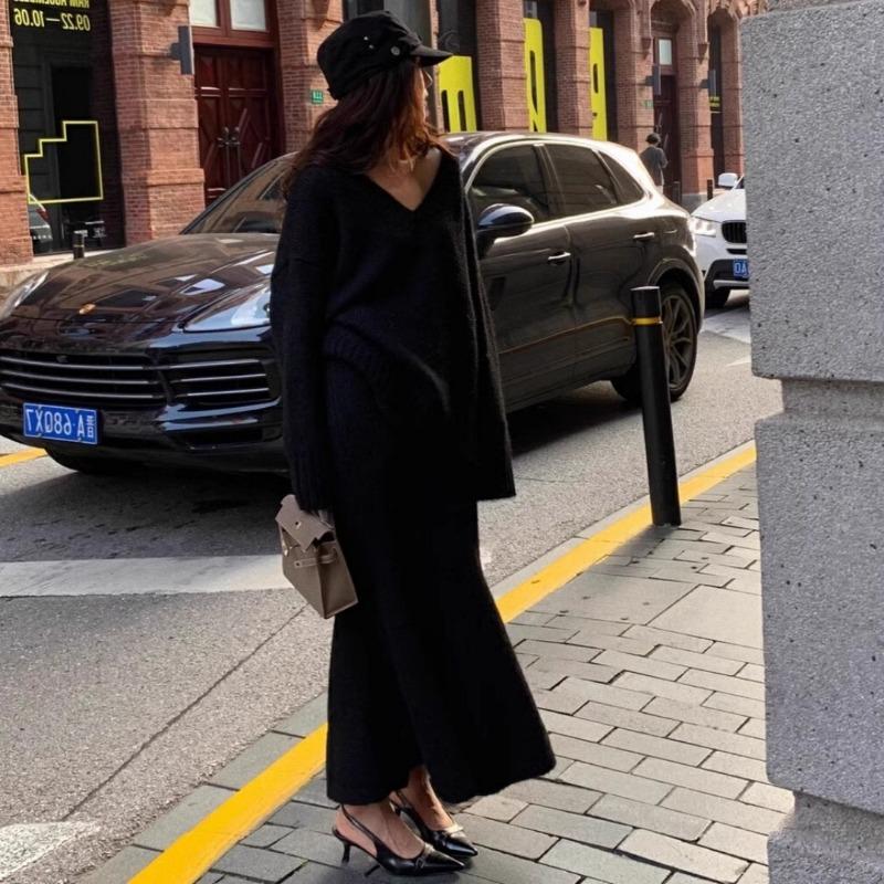 Autumn Winter V-neck Loose Pullover Sweater Set Knitted Elegant Skirts Women Casual Two-piece Set Fashion Outfit Simple Solid Color Office Clothing