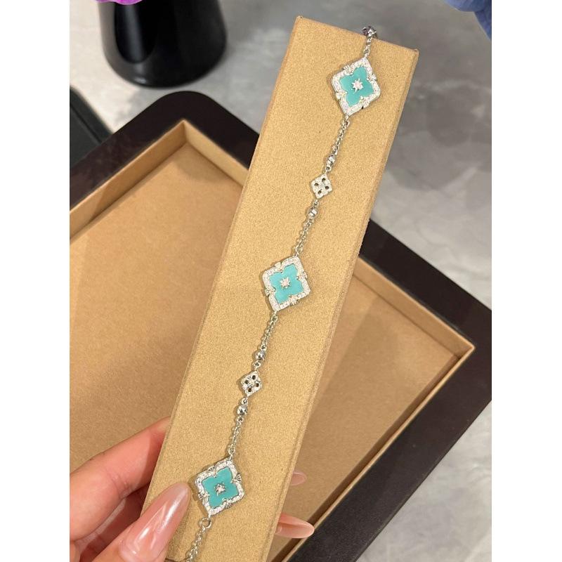 French Vintage Buchi Rhombus Clover Tianhe Pine Set Versatile Premium Light Luxury Necklace Bracelet Earrings Ring