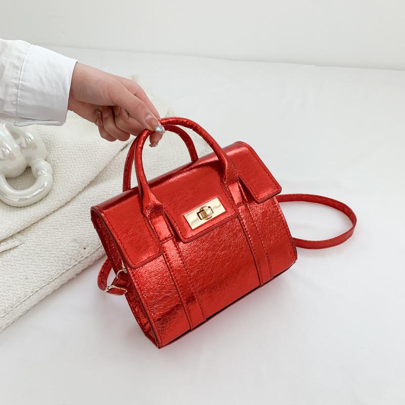 Fashionable Pu Shoulder Bag Stylish Street Trend Box Bag For Women In Elegant Black