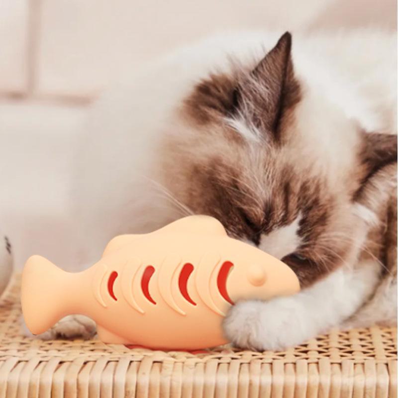 Silicone Fish Cat Toy: Self-Entertainment Bite Stick with Mint for Fun Kitten Play