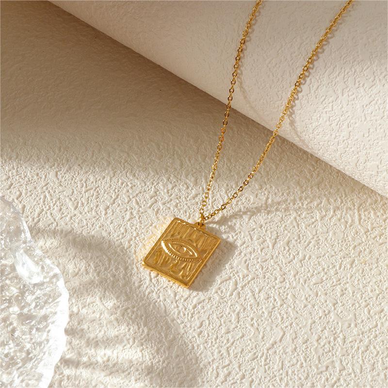 Romantic Versatile Necklace Three-dimensional Relief Collarbone Chain Demon Eyes Square Pendant