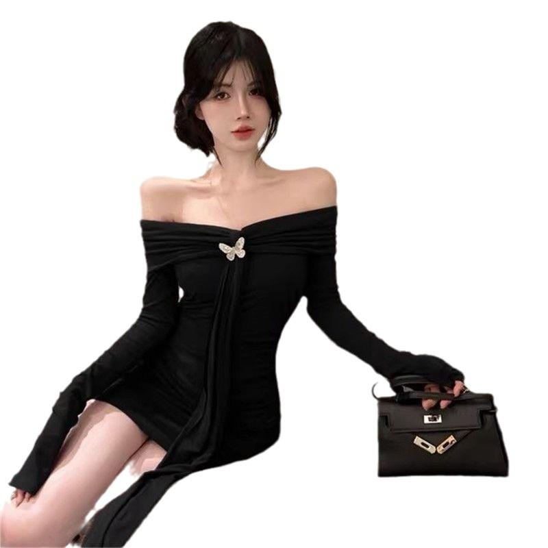 Dámské podzimní fialové šaty s jedním ramenem, halterovým výstřihem, dlouhým rukávem, štíhlým pasem a přiléhavou sukní