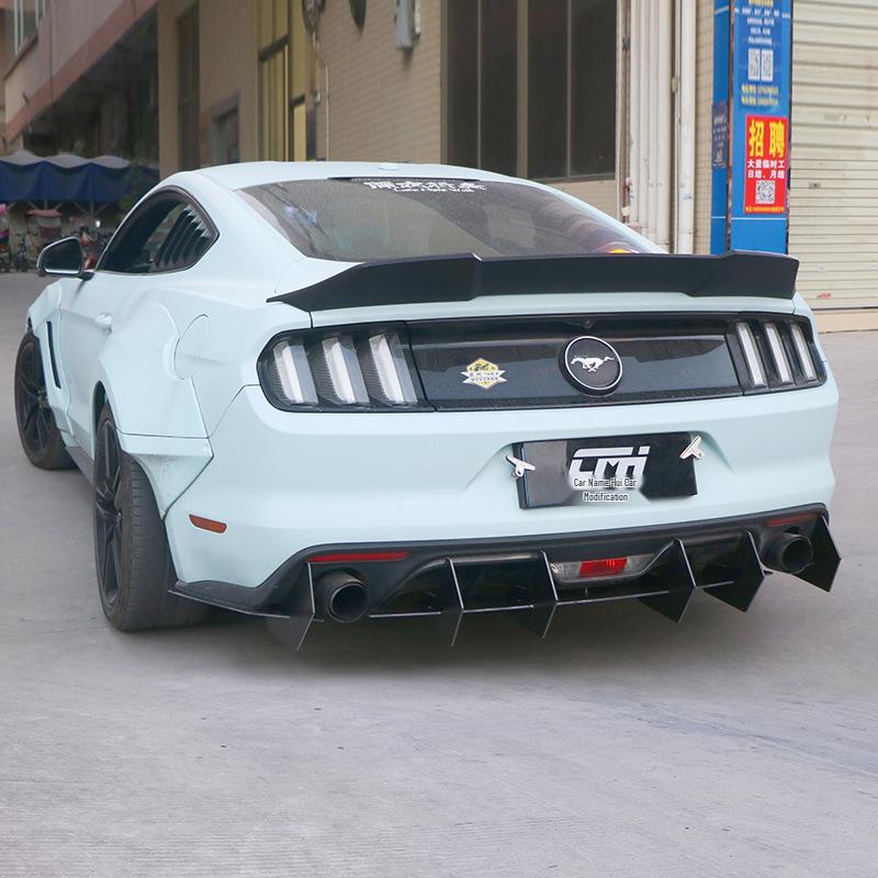Carbon Fiber Rear Lip Spoiler for 2015-2017 Chinese Version Ford Mustang