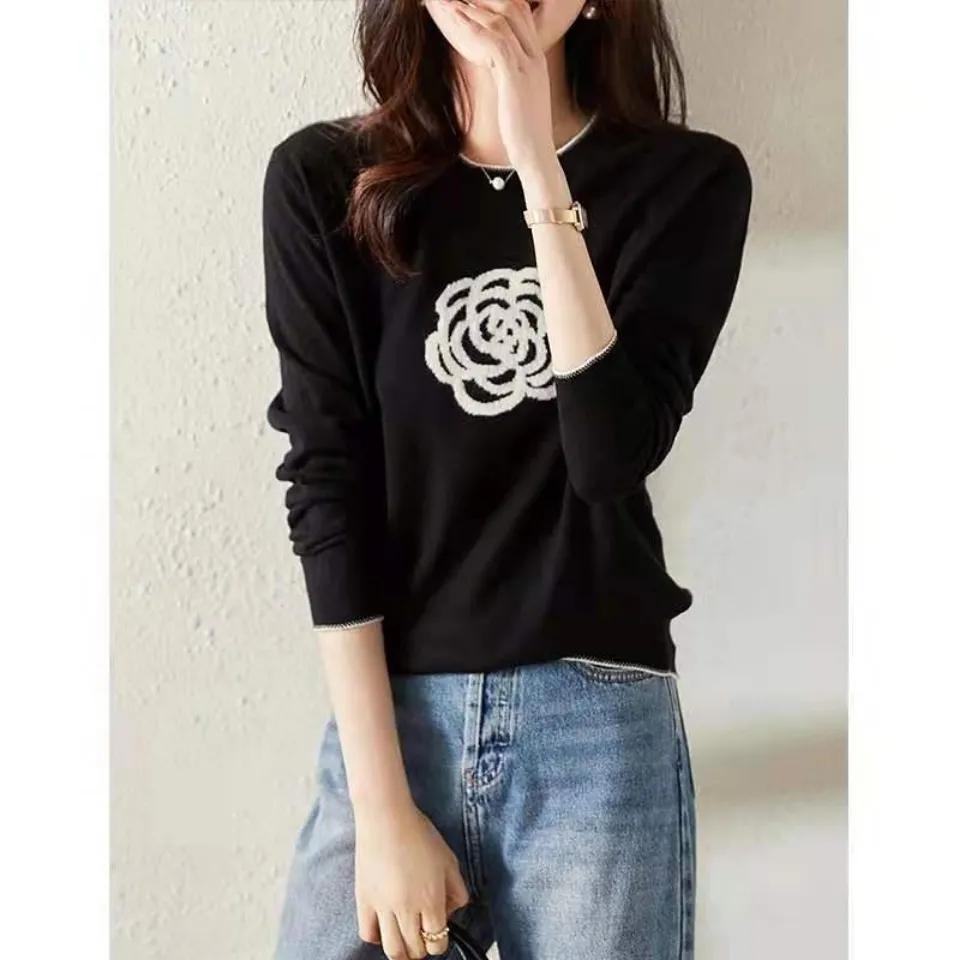 Spring Autumn Women's Round Neck Embroidery Contrast Color Wool Knitted Sweater Elegant Jacquard Type
