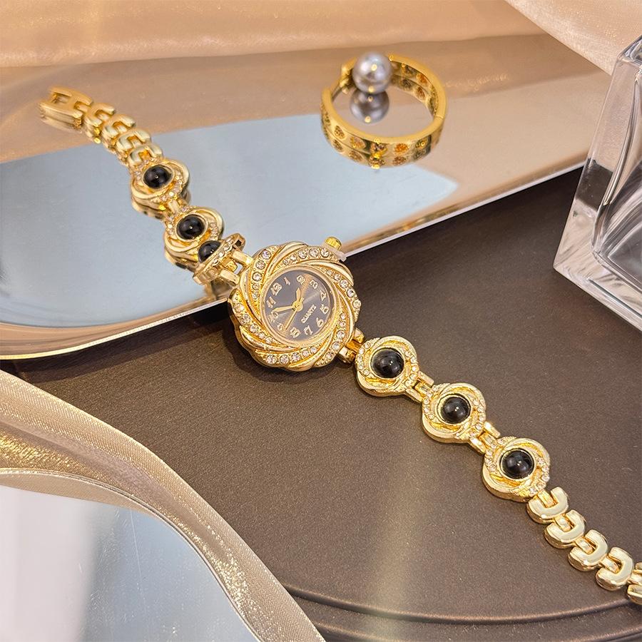 

Халцедон Бриллиант Женские Легкая Роскошь Нишевые Браслетные Часы Золотые Подсолнух Кварцевые Часы чёрный