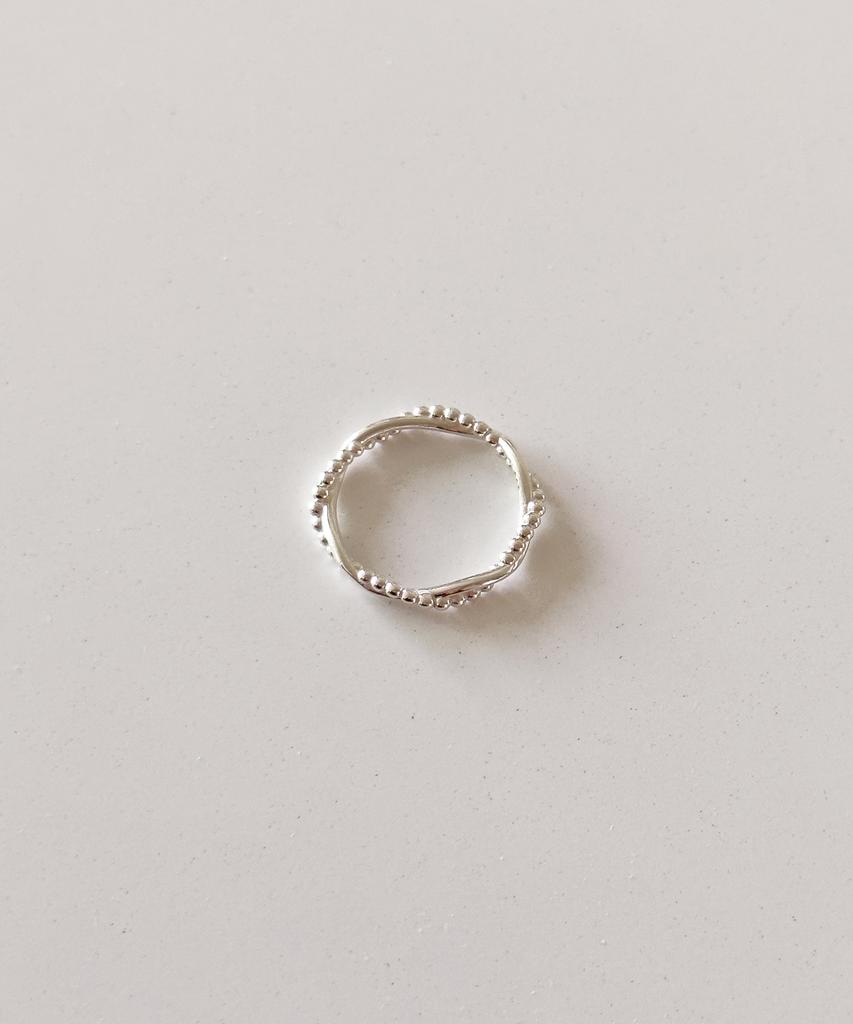 Code.H (Silver 925) Twist Dot Ring