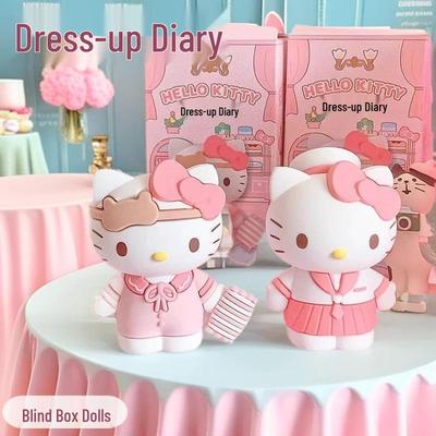 Hello Kitty Robe de Déguisement Journal Boîte Aveugle Figurine Poupée - Ornement Cœur de Fille Cadeau (Version Nationale)