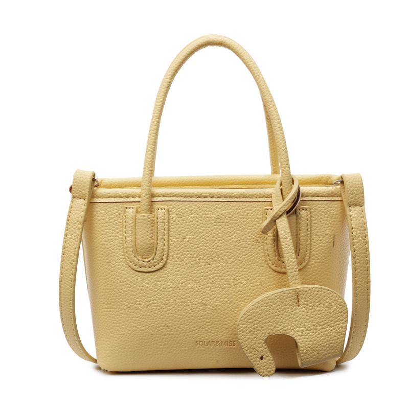 

Модная трендовая женская летняя новая сумка-мессенджер, женская сумка для работы, простая и универсальная повседневная наплечная сумка one size fits all жёлтый