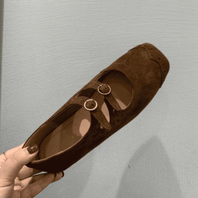

Туфли на низком каблуке с пряжкой на ремешке, осенние новинки, квадратный носок, мелкий вырез, замшевые вставки, нескользящие, износостойкие, одинарные туфли 40 коричневый