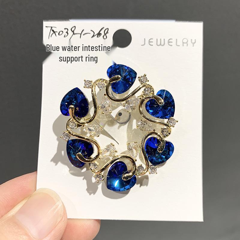 Luxurious Austrian Crystal Wreath Brooch - Elegant New Design