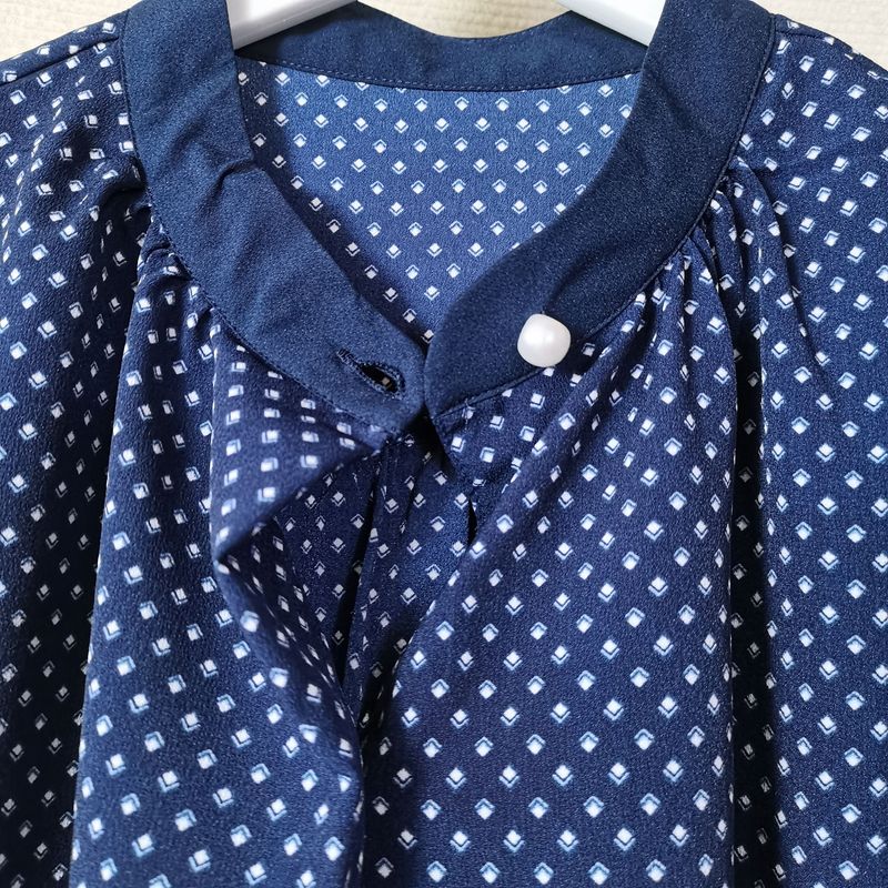 Export Export Original Order Pearl Buckle Half round Neck Pullover Short Sleeve Shirt Blue Polka Dots Professional Commute Bottoming Shirt Summer