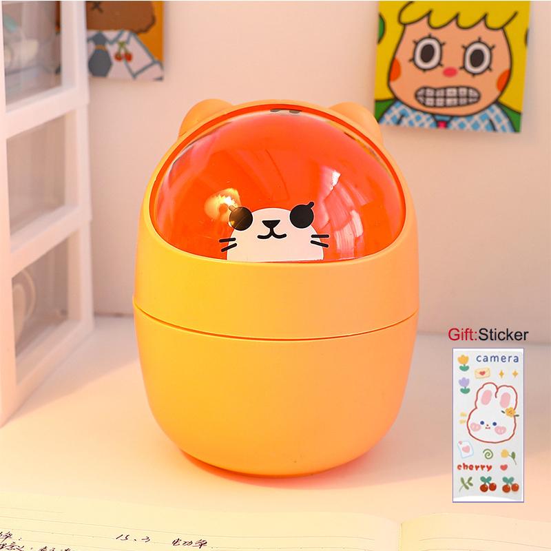 Bote de basura pequeño con tapa, creativo y bonito estilo Ins para el hogar, para dormitorio, escritorio, caja de almacenamiento, soporte para bolígrafos, regalo de una pegatina