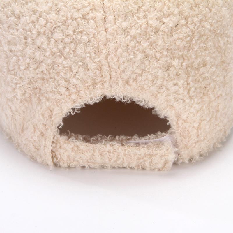 Winter Women's Plush Baseball Cap Warm In Autumn and Winter Solid Color Duck Tongue Hat