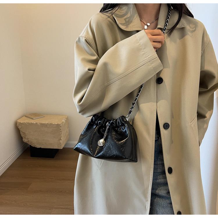 2023 Women's Trendy Designer Chain Shoulder & Crossbody Bucket Bag