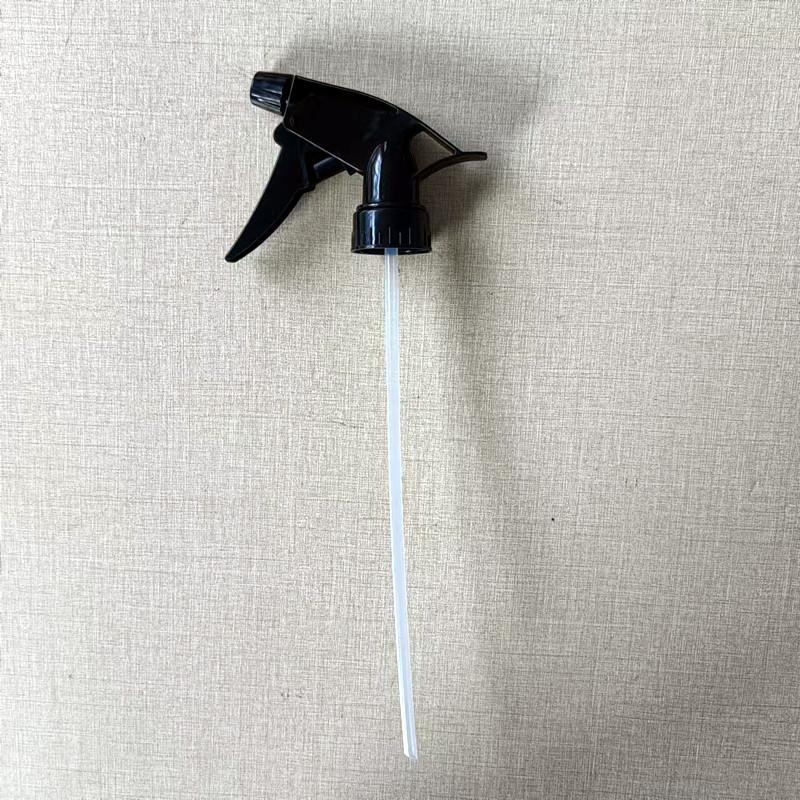 Handheld sprinkler watering beverage bottle nozzle gardening spray watering bottle nozzle One size чёрный