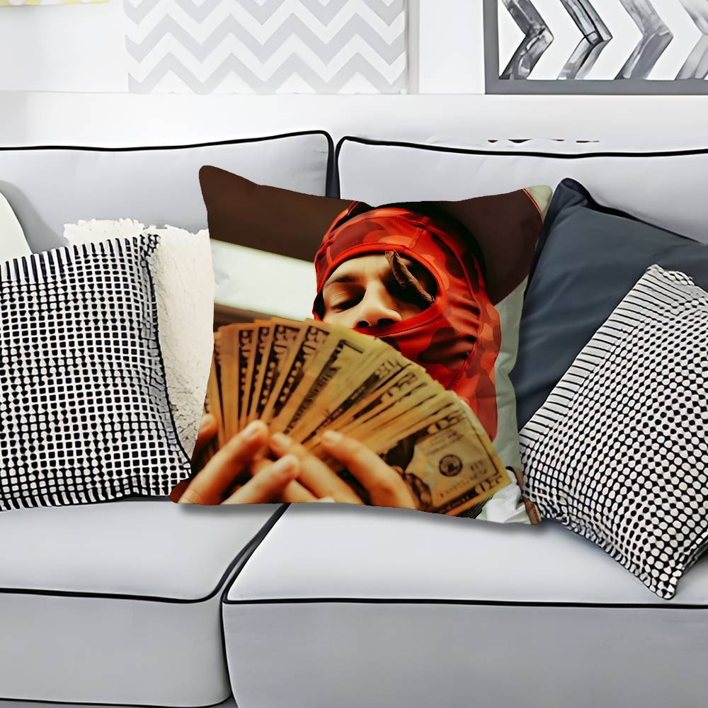 Singer DDei V Underwater Anime Celebrity Merchandise AllMatch Printed Pillow Case Sofa Car Office Room Decoration Protector