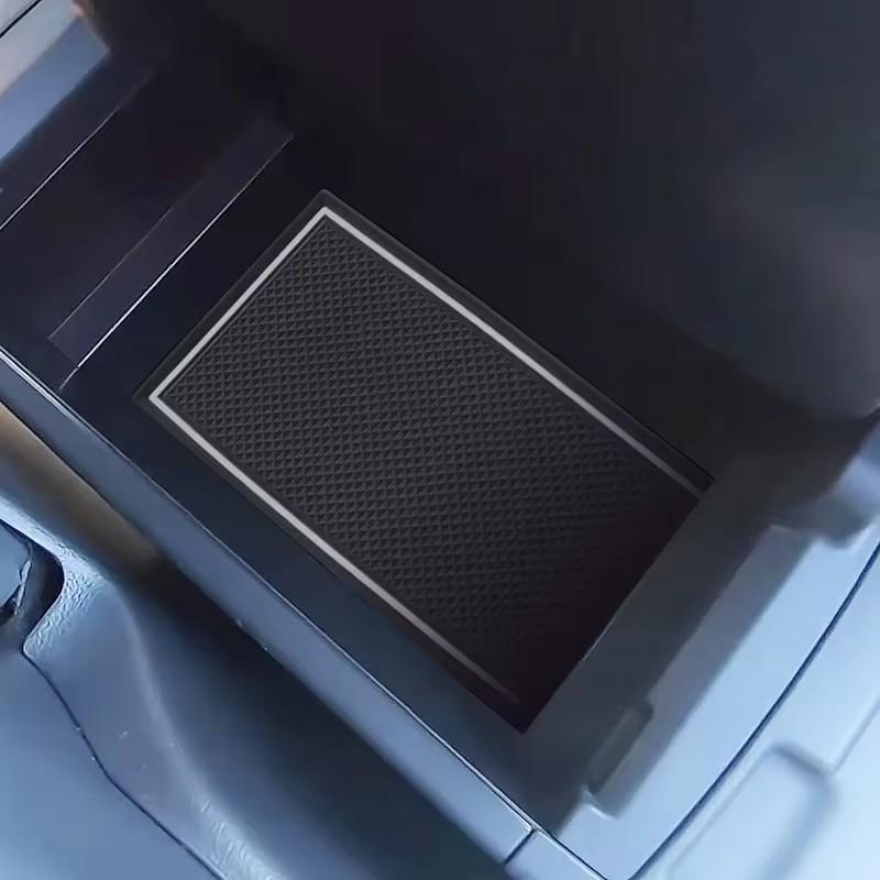 Smabee for Toyota Noah Voxy 90 Series Anti-Slip Center Gate Slot Cup Holder Coaster Mat Door Groove Pad Car Accessories WHITE