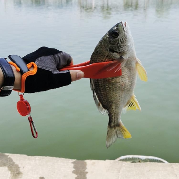 Plastic Fishing Pliers Grip Holder Fish Gripper Catcher Fish Control Clamps Fishing Accessories for Most Freshwater Fish