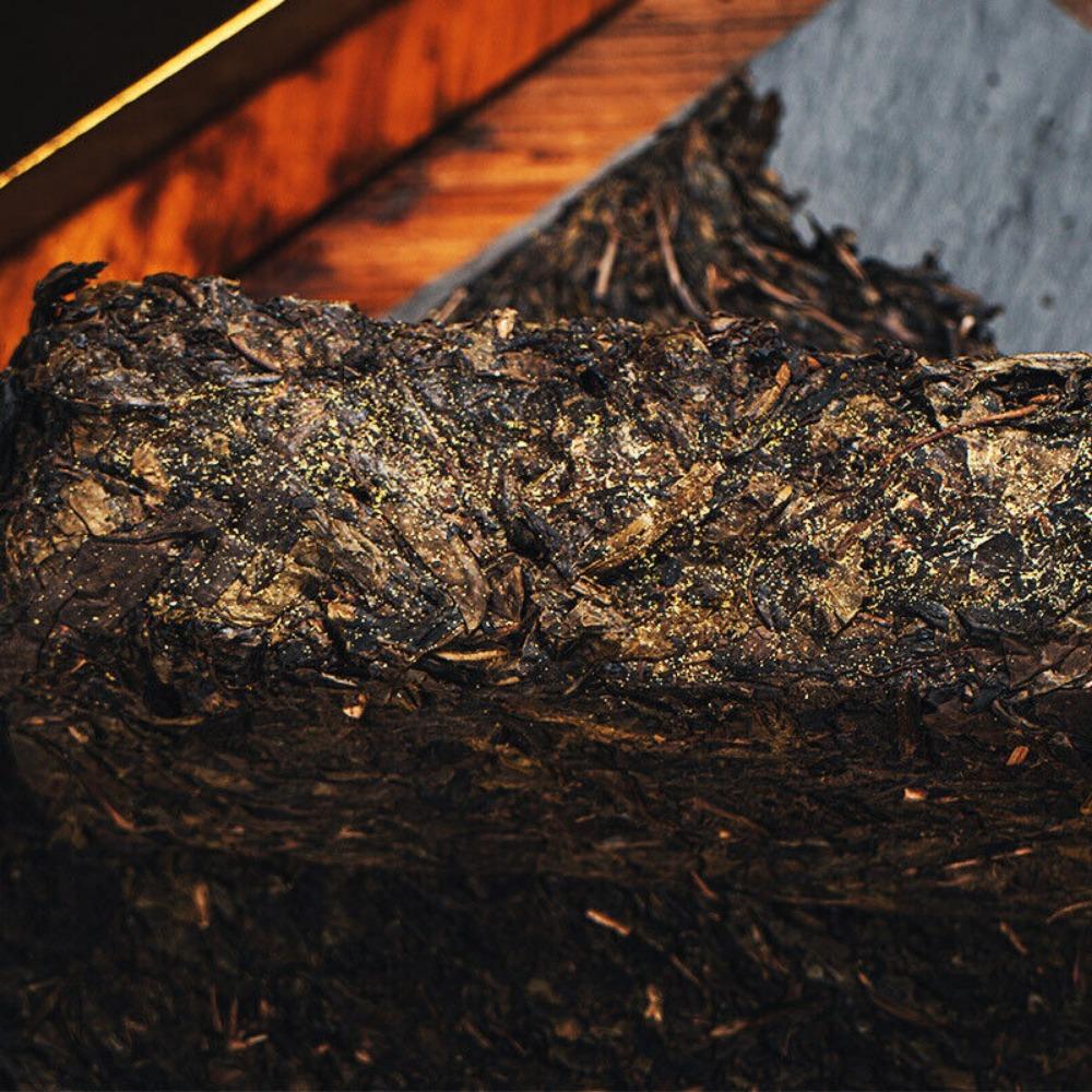 450g Hunan Anhua Black Tea Hand-built Por Brick Tea Golden Flower Black Aged Tea