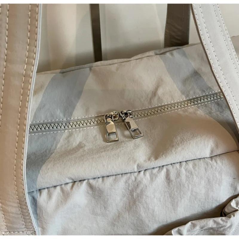 Neue Reisetasche Großes Fassungsvermögen Schulter Tragbar Gepäcktasche Reiseaufbewahrungstasche Bordtaschen Sport-Fitness-Taschen für Damen